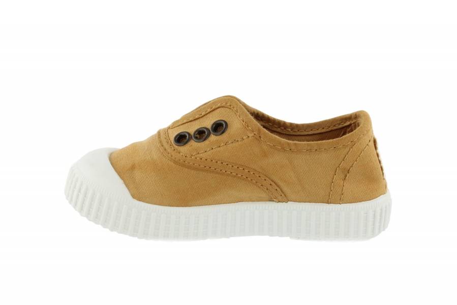 Victoria shoes, sneakers oro