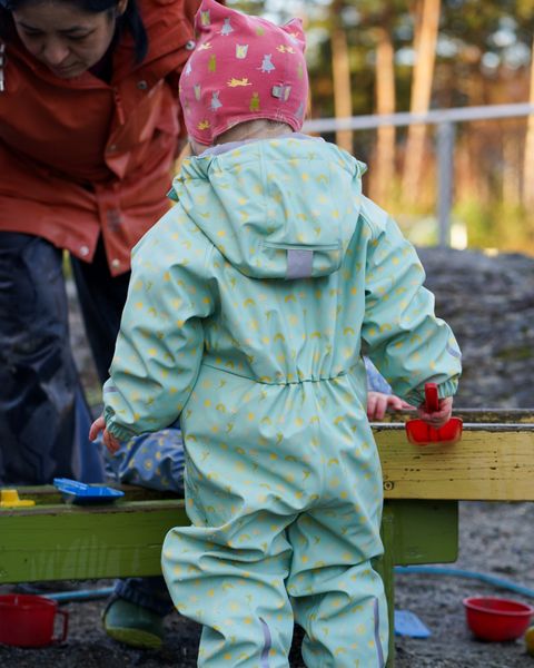 Kattnakken , Babyregndress dugg jane pistasj